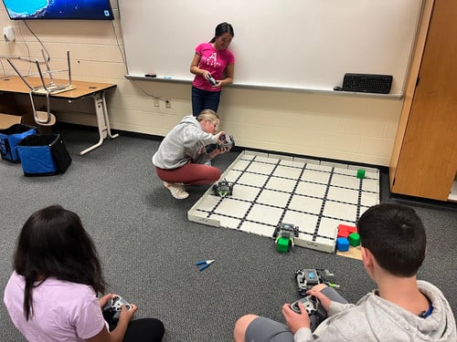 iLEAD students built and programmed their own robots.